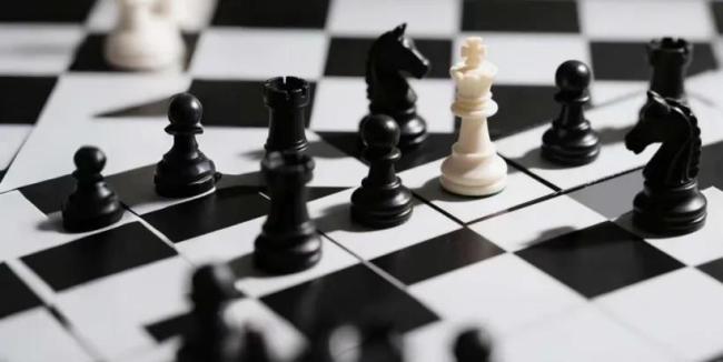 慢一步则步步皆输：吉利为何必须私有化极氪？