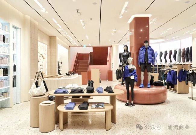 CEO继任仍未明朗，lululemon请来前Levi’s老将稳住董事会