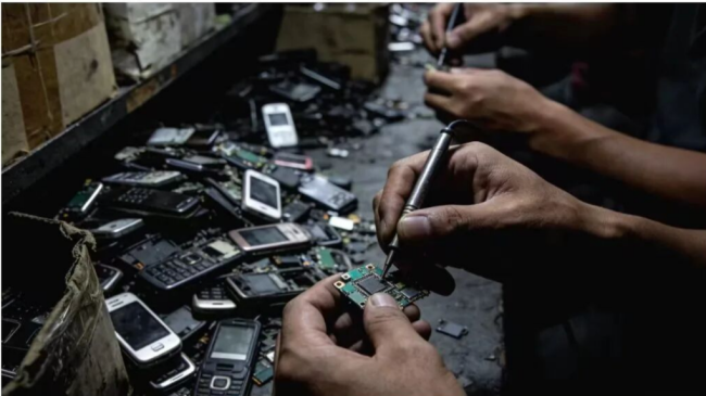 报废机江湖野战:内存比黄金“值钱”的100天