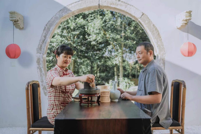 建盏夫妻档 守艺龙窑柴烧