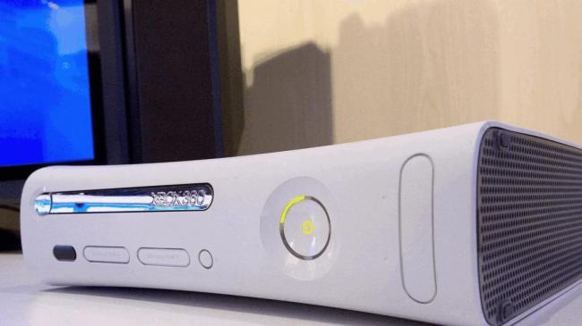 微软Xbox的豪赌：120亿美元投资与巨额亏损