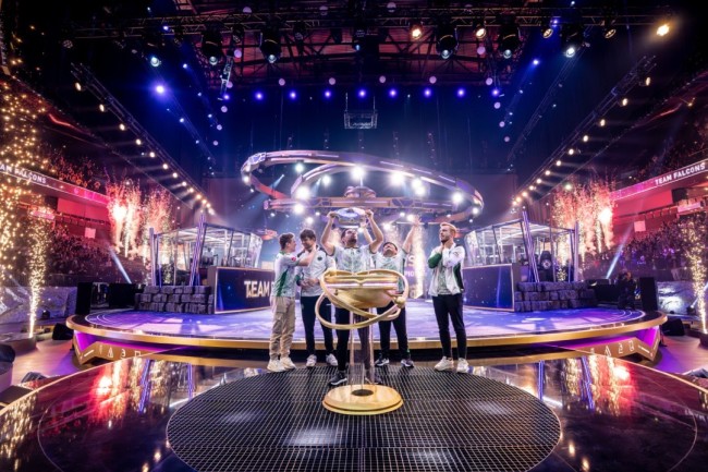 峰值观众突破177万！TI14创年度第一 跻身历史第三
