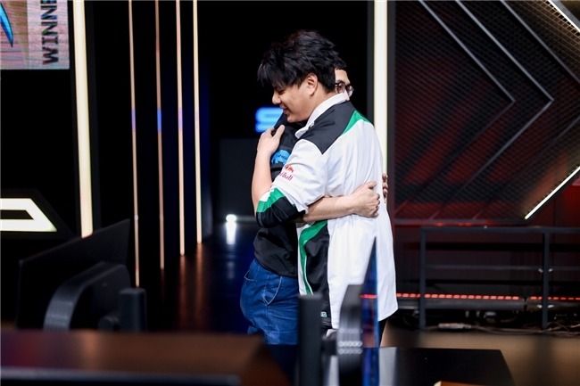 SCS 2025年度总决赛圆满落幕！选手M’、XiaoHai分获《拳皇15》《饿狼传说：群狼之城》总冠军