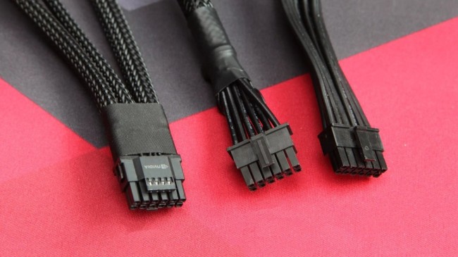 显卡接口烧毁频发 用原装线还是转接线?厂商各执一词