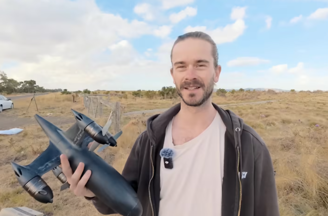 661公里/小时!全球最快遥控四轴无人机已诞生