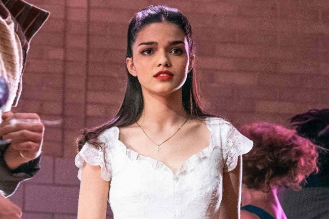 《白雪公主》真人版演员：不会为别人舒服就改变自己