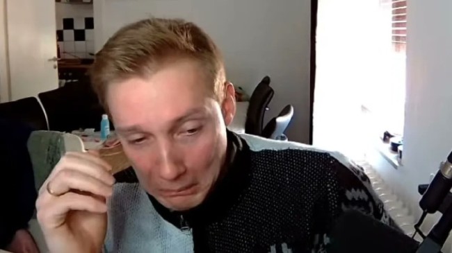 寂然游戏作家从零运行苦干四年 上线首周收入25万好意思元喜极而泣