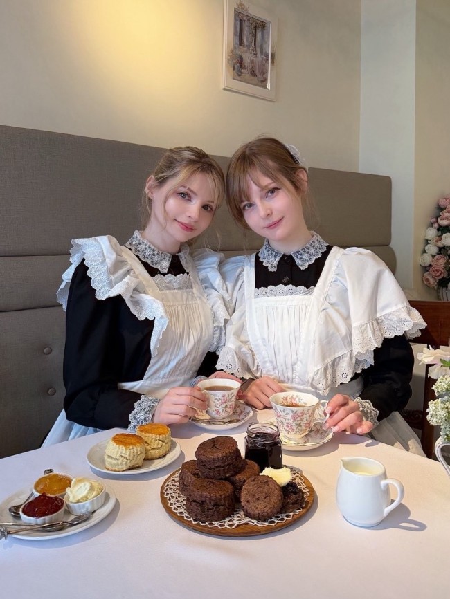 《生化危机4重制版》阿什莉脸模＆体模合作！一起当可爱女仆