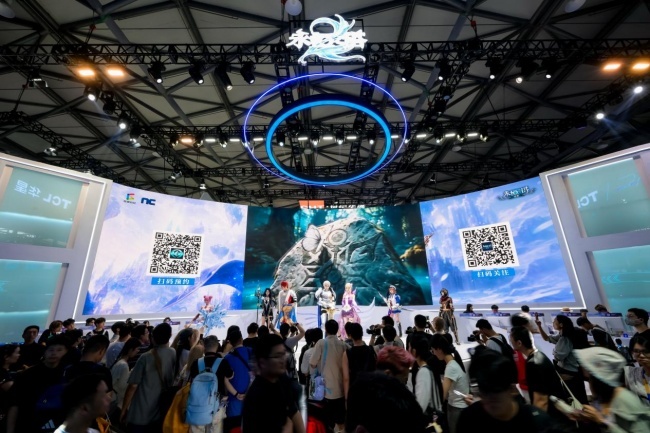 开启“无限在线”模式 2026ChinaJoy世纪华通展台首日体验拉满