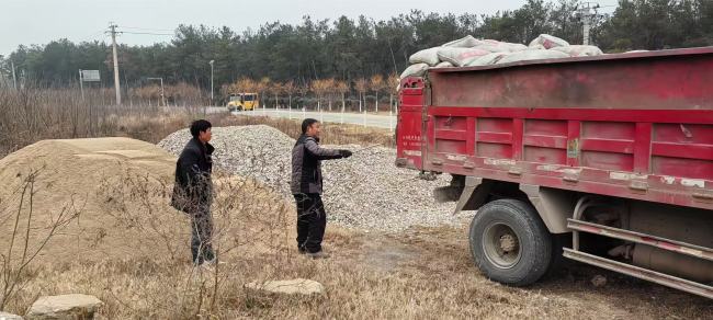 孝昌陡山乡：20吨爱心水泥铺就通湾“幸福路”