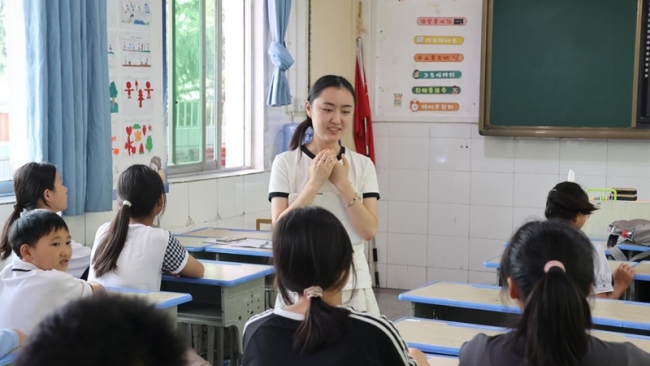 “筑梦黔行”坚守八载 南航再赴贵州“种”科学梦