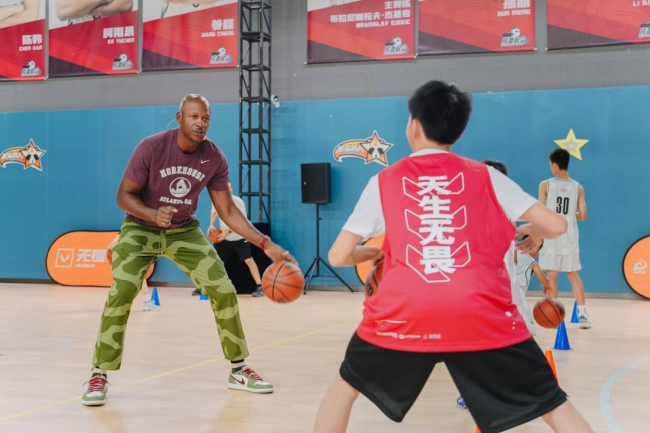 无畏契约携手NBA中国 共同支持青少年篮球运动公益教育发展