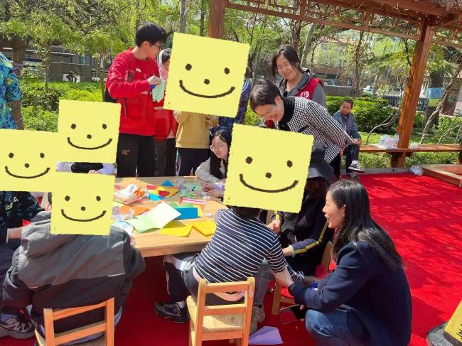 星光护航 家校同行 多方联合点亮4·2世界孤独症日公益之光