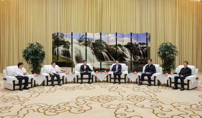投资贵州正当其时_寇立国率30家上市公司及500强企业赴黔深度考察 图1