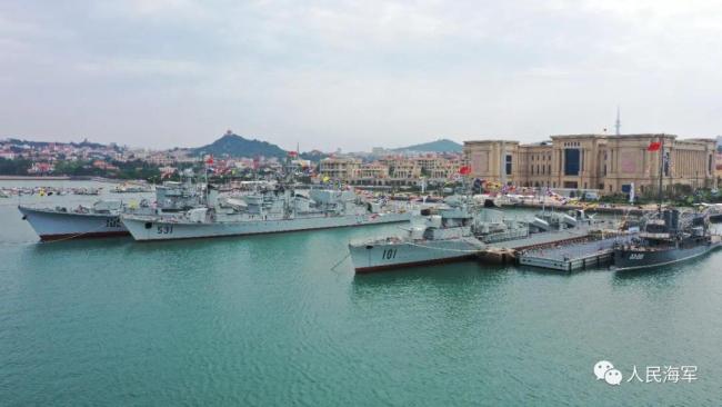 中国人民解放军海军博物馆开馆仪式活动在青岛举行