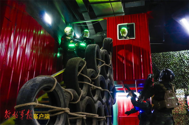 “枪林弹雨”！模拟对抗系统带来全新“战场体验”