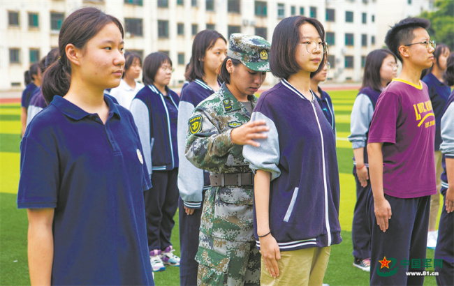 山西省晋中市推动优秀退役军人进校园开展国防教育工作