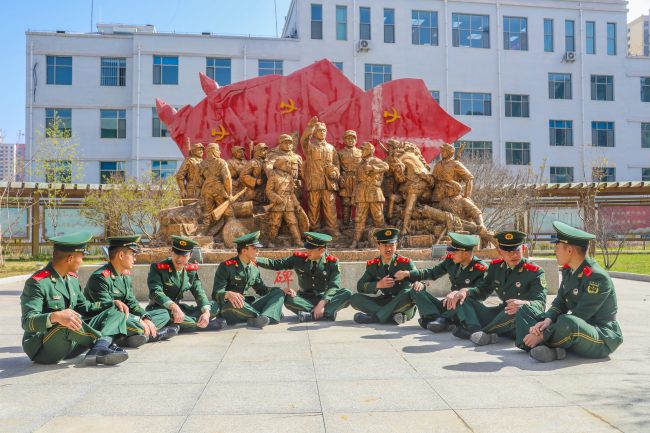 这个“五一小长假”,军营里活动精彩纷呈!