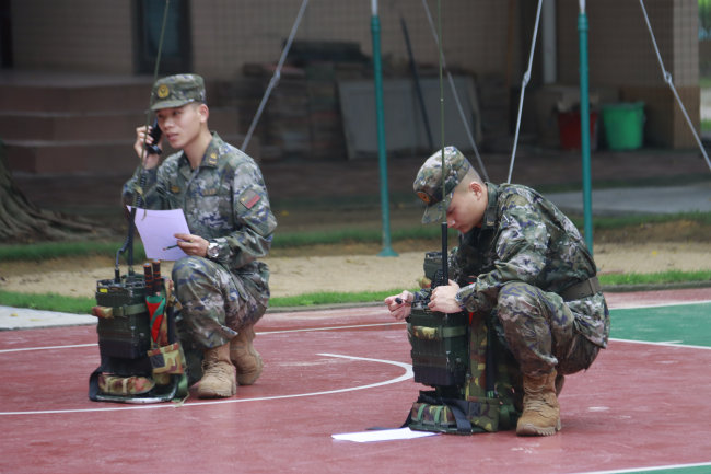 武警通信兵集训：练就“千里眼”“顺风耳”