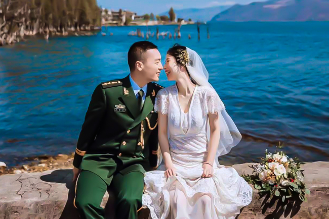 他叫周思源,是武警贵州总队机动支队某中队政治指导员,2016年还是特勤