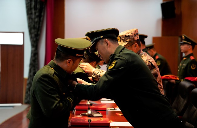 退伍季|冬天的风,吹来阵阵驼铃声 再见,老兵!