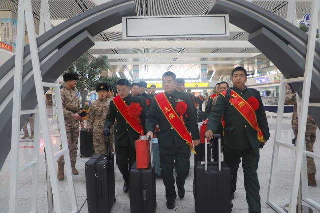 退伍季|冬天的风,吹来阵阵驼铃声 再见,老兵!