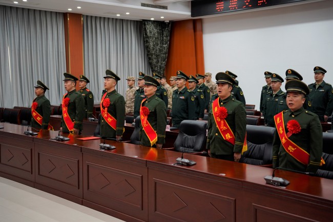 退伍季|冬天的风,吹来阵阵驼铃声 再见,老兵!