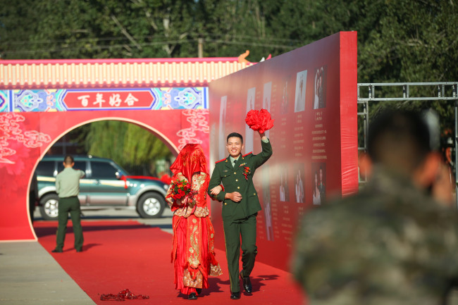 你守国，我守家——武警第一机动总队某支队隆重举办“请祖国见证幸福”集体婚礼