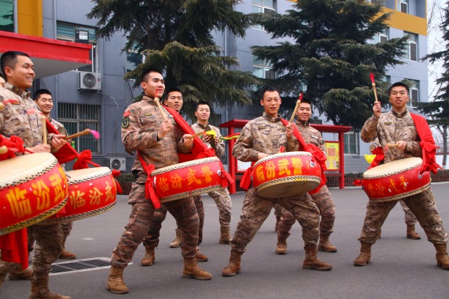 氛围感拉满！军营里的春节这样过！