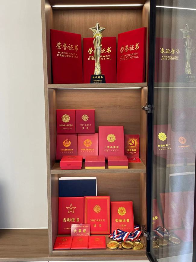 辅警入伍,立了三等功