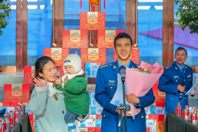 欢迎家属来队，官兵激动发言