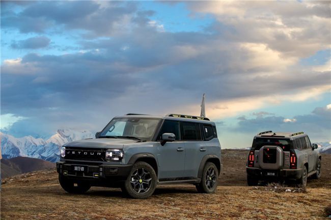 捷途旅行者8月销量称霸，燃油方盒子SUV市场风头无两！