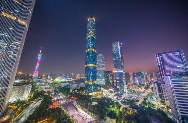 越秀武汉|越秀服务2025年中期业绩发布：品质立基，赛道深耕，寻找优质发展增量
