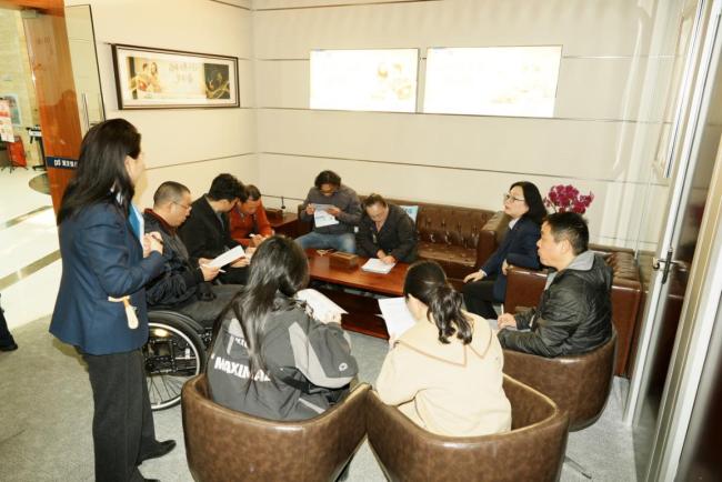 有爱无碍，暖心同行——浦发银行武汉分行无障碍服务体验活动架设沟通桥梁