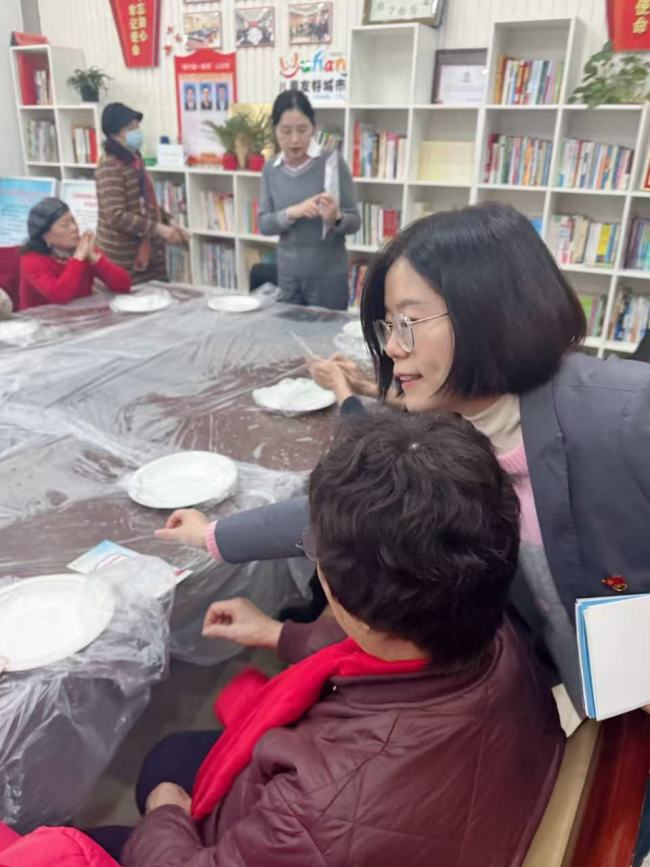 冬至饺香暖人心 银社联动护民安——广发银行武昌支行携手放鹰台社区开展冬至主题活动