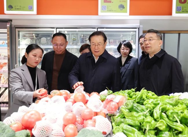 王忠林调研检查元旦假期安全生产、市场消费及文旅服务等工作 用心用情做好节日期间各项工作 确保全省人民群众欢乐平安祥和过节