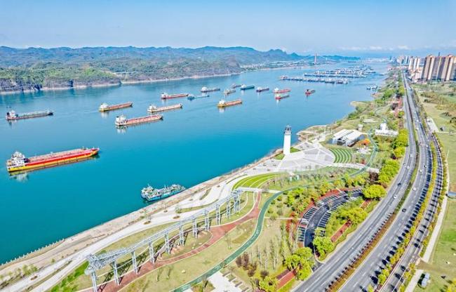 “两山”转化 流金淌银