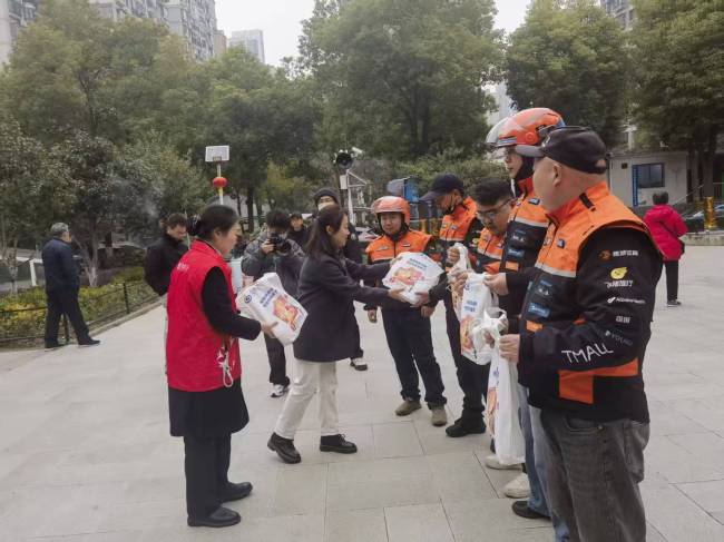 兴业银行武汉分行：喜乐闹元宵 服务零距离