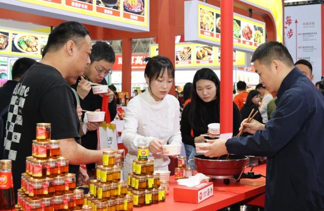 春启江城 链通全国——馨田集团四大品牌亮相武汉电商节，引领调味新趋势