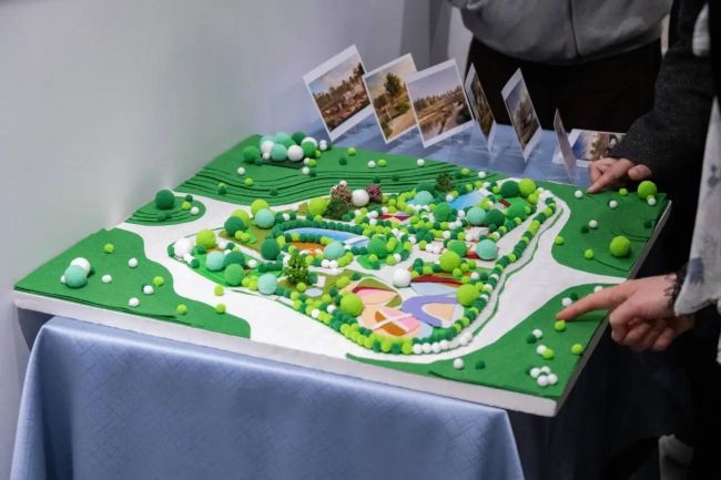 “艺”犹未尽！武汉纺织大学外经贸学院2026届毕业设计展圆满落幕