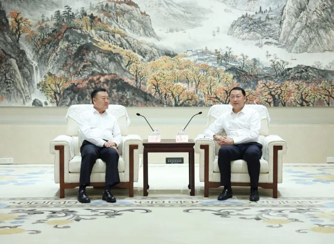 关志鸥会见住房和城乡建设部党组书记、部长倪虹
