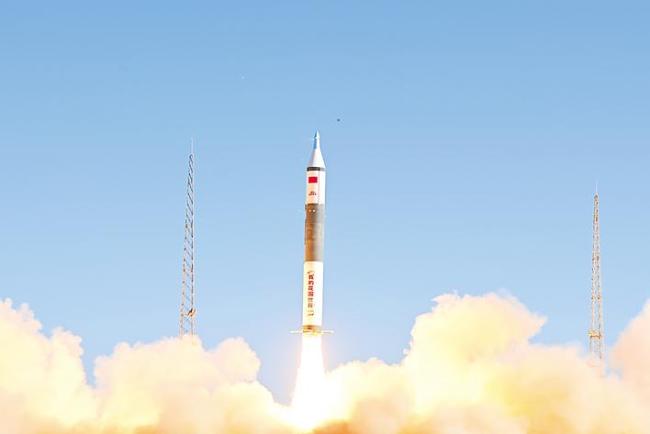 全球首组 发射成功  “汉产火箭”快舟十一号送天仪双星入轨