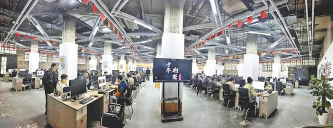 这里有一群给AI“喂饭”的人——荆州数据标注产业链渐成气候