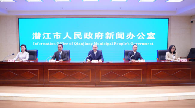 潜江市召开2026年优化营商环境系列新闻发布会（第一场）