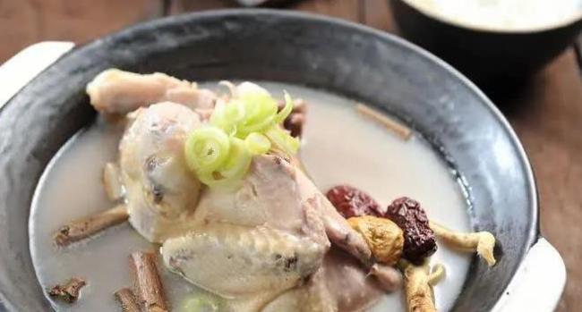 老鸭汤里藏了啥秘密？加3味食材，喝完整个人都活了！