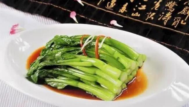 白灼菜超简单却藏大学问，新手10分钟上桌，味道不输大厨