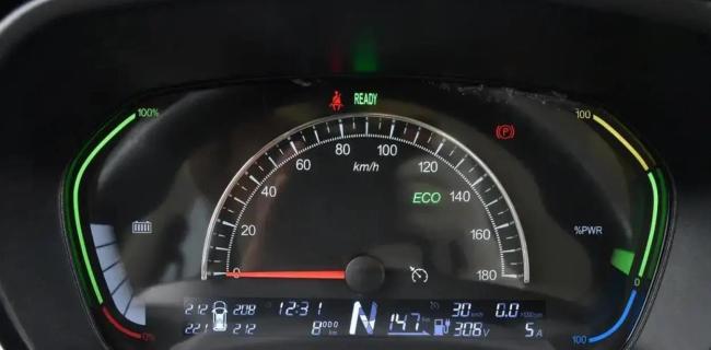 五万预算挑SUV？大运悦虎续航330公里，颜值性能都在线！