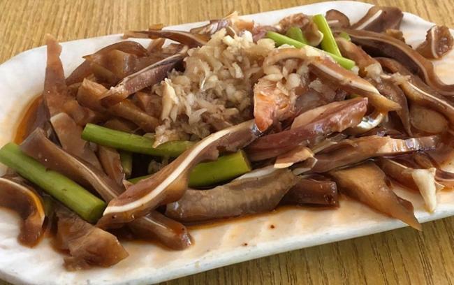 郑州小面馆20年火爆，5块钱吃到鸡丁面，司机们为啥抢着来？