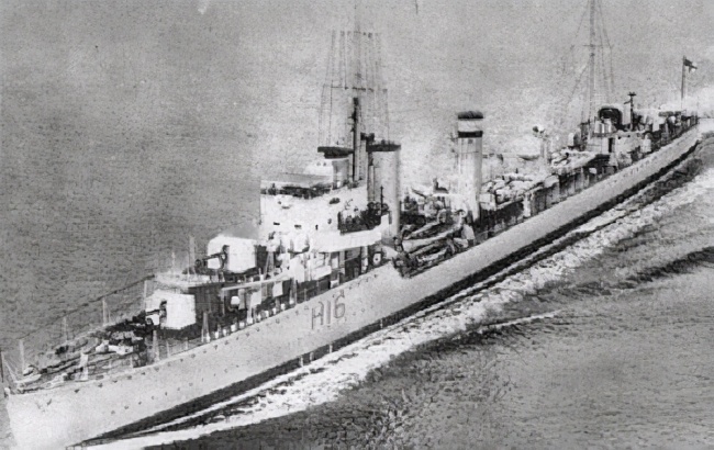 苏联出售二手军舰，每艘要17吨黄金，萧劲光下令：废铜烂铁也要