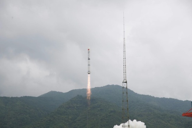 一箭9星！中国成功发射吉利星座01组卫星